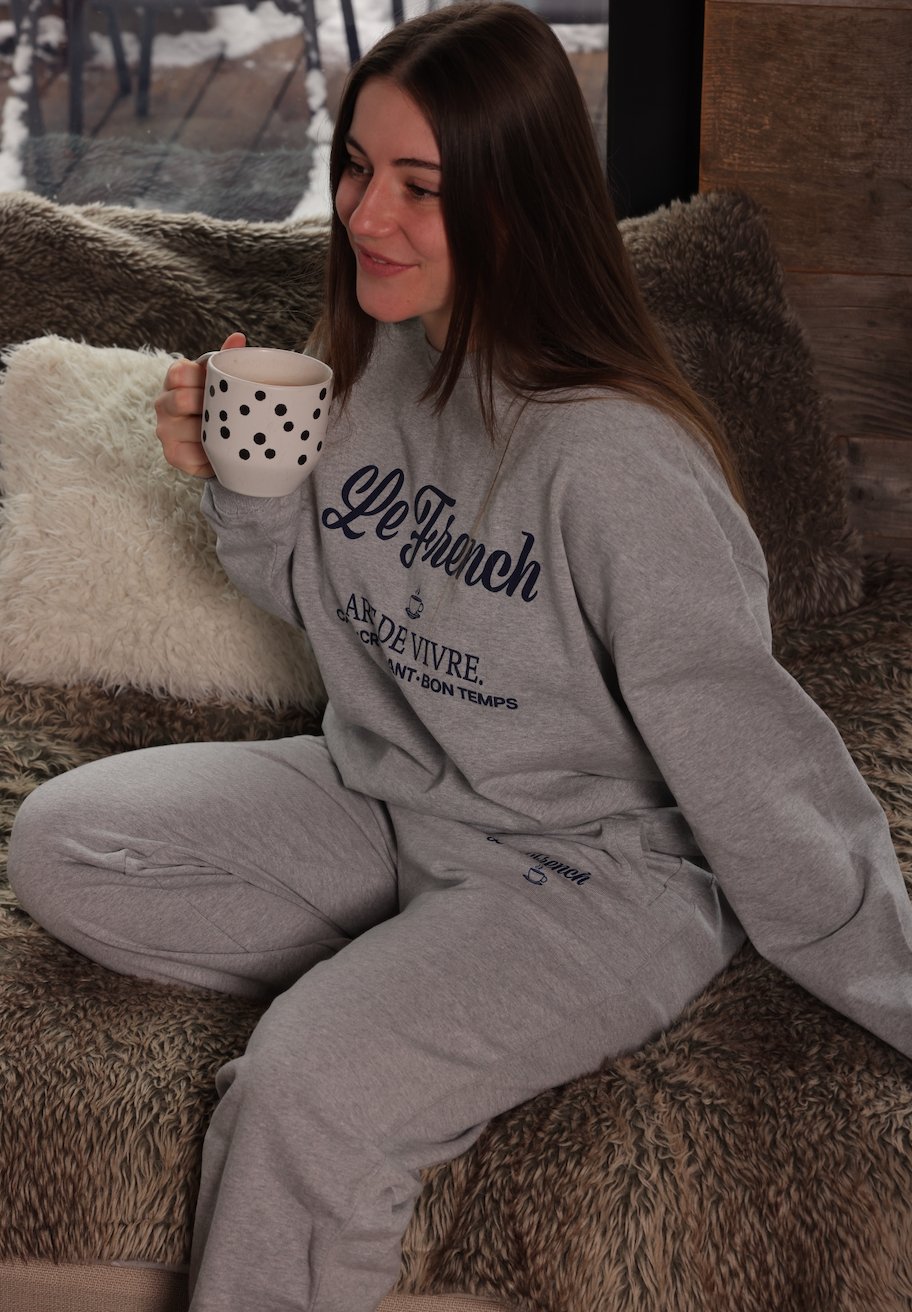 Le French Art de vivre. unisex set (Sweater + jogger) - Les Petits Basics