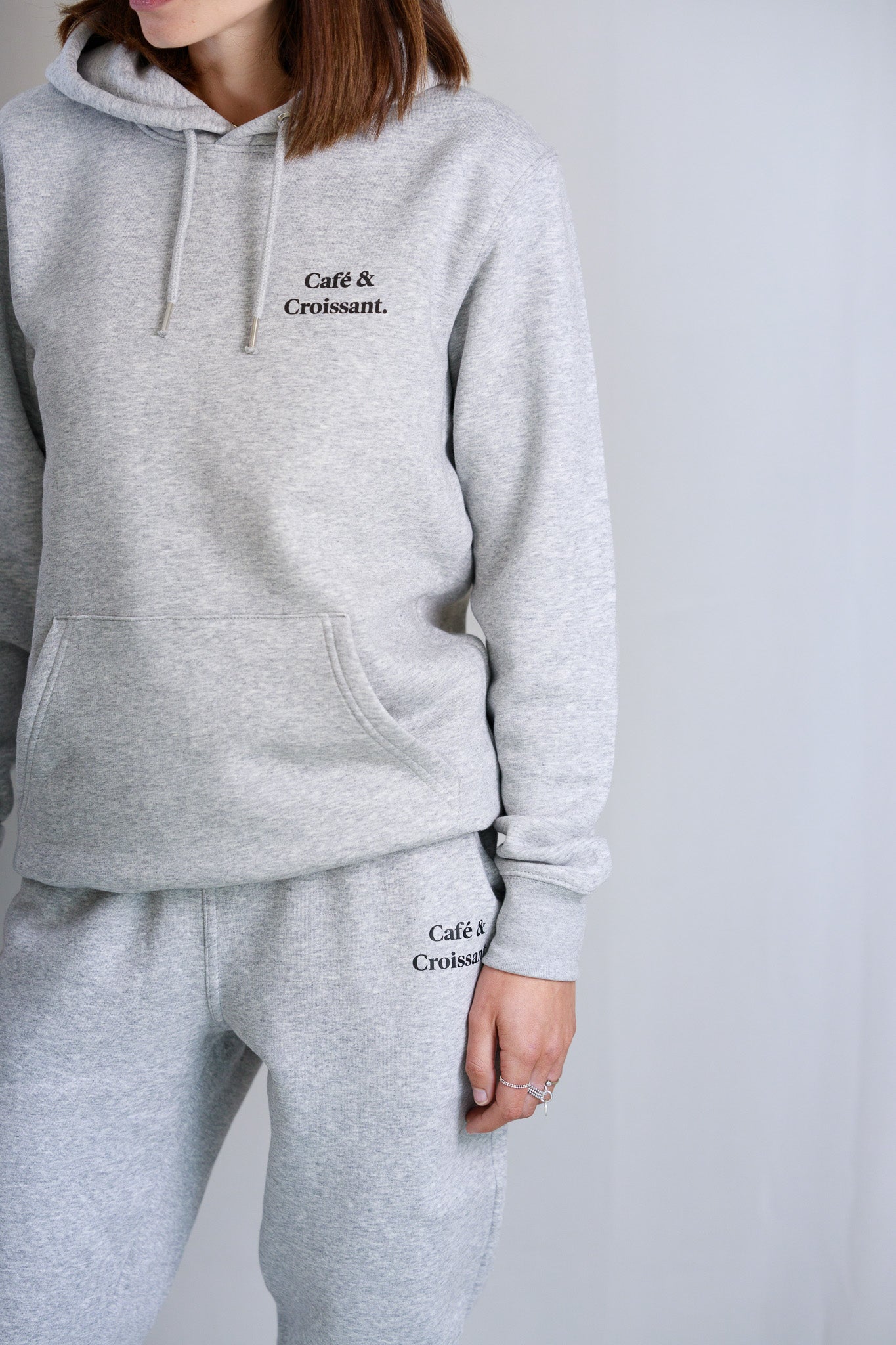 Café & Croissant. Unisex printed grey Hoodie - Les Petits Basics